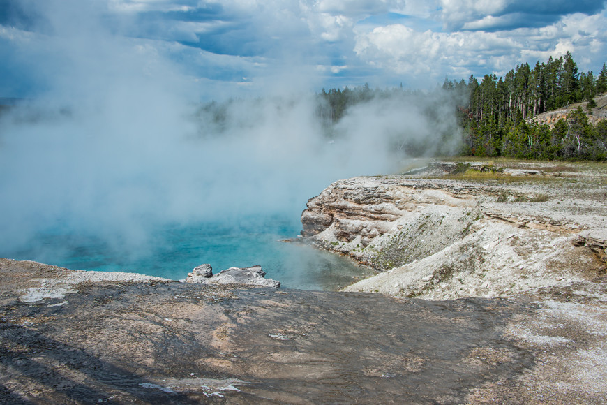 North to Alaska Roadtrip: One Day in Yellowstone National Park – 180360